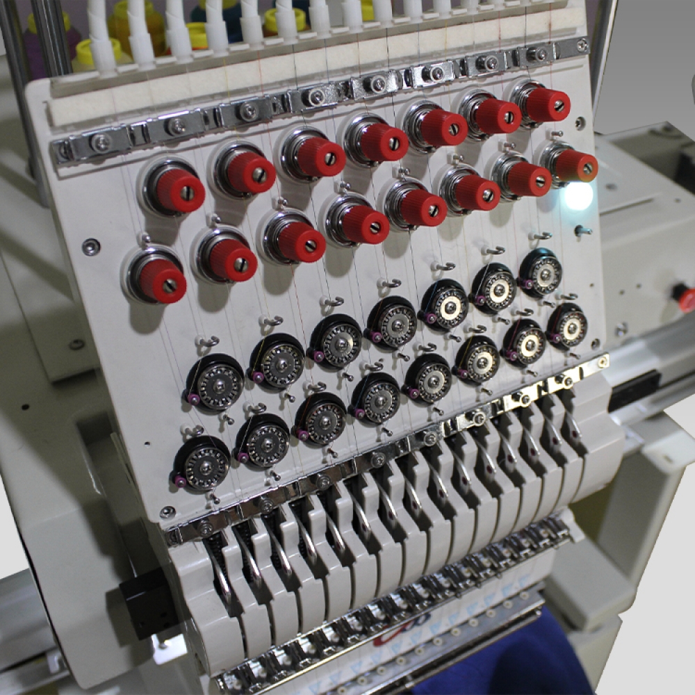 New Single head cap embroidery machine (15needles)